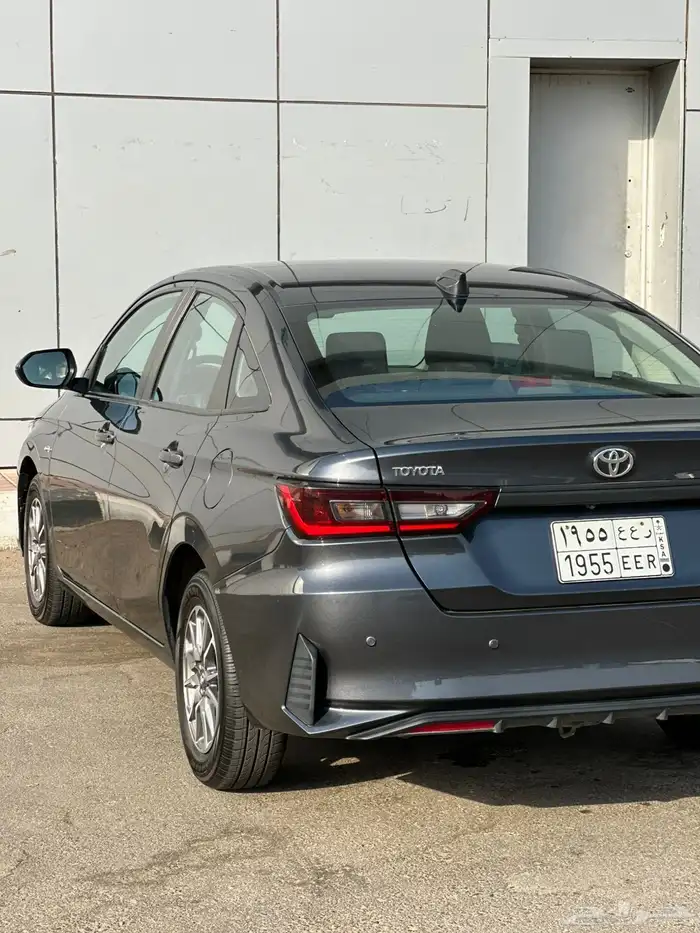 تويوتا يارس 2024 البيع 49500 بلد شبه جديدة 2