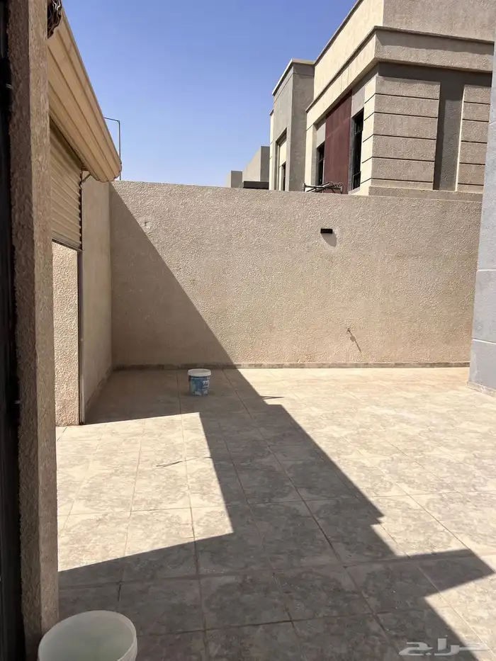 فيلا للايجار بحي الجنادريه 1