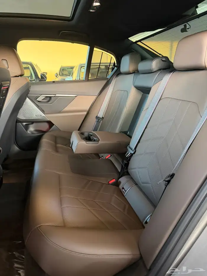 بي ام دبيلو 2025. 520i 11