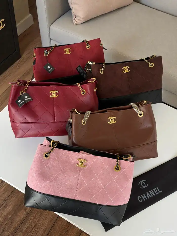 شنط و صنادل نسائيه وجه اولى 15