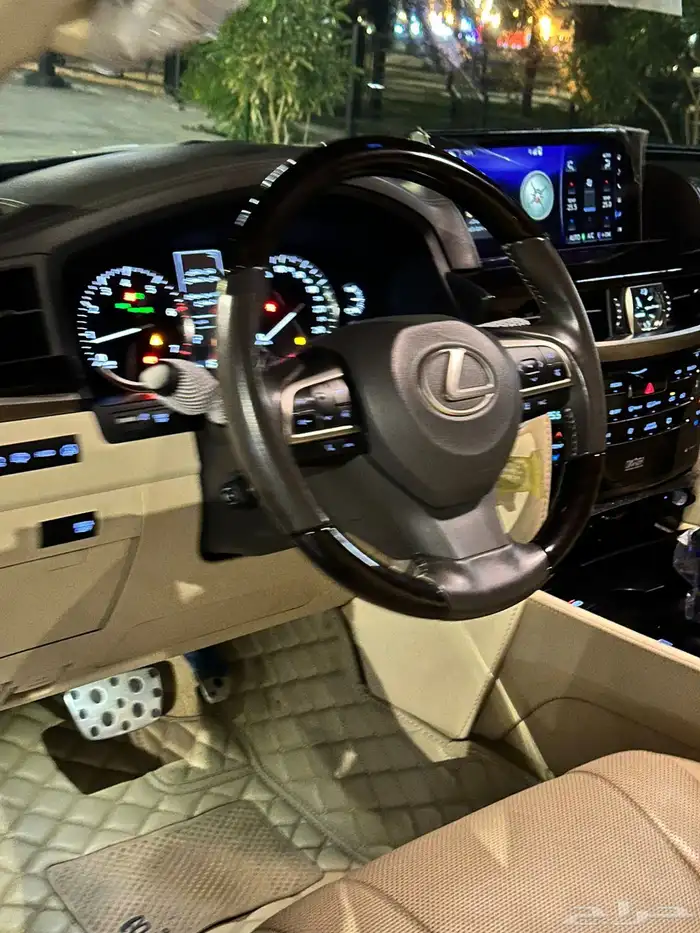 جيب لكزس موديل 2021 سبورت سعودي مالك اول 3