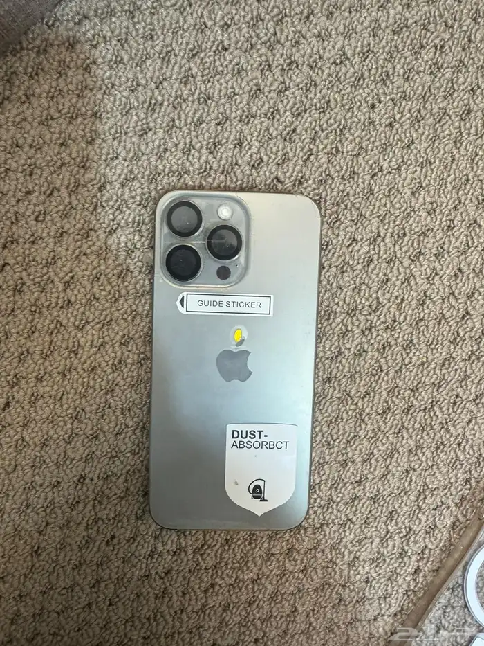 جوال ايفون 15برو ماكس تيتانيوم طبيعي 1