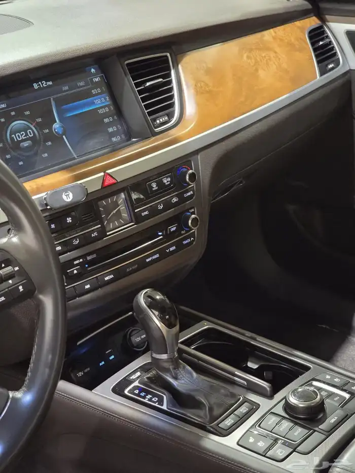 جنسس G80 موديل 2016 بحالة الوكالة 26