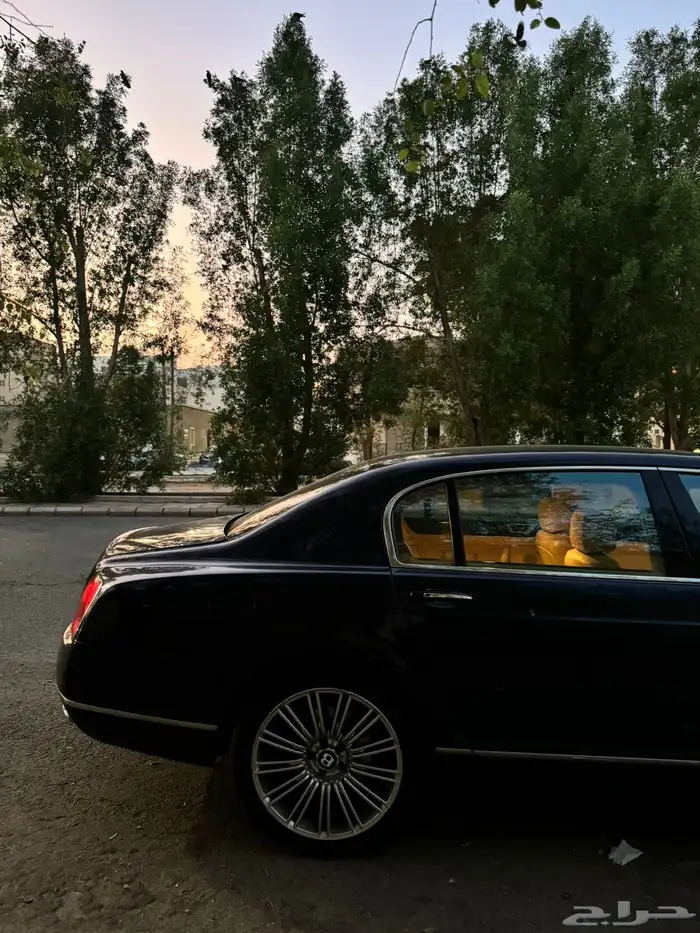 بنتلي كونتيننتال فلاينج سبير 4