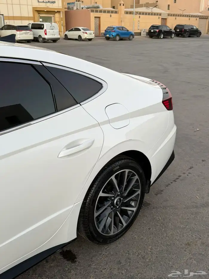 هونداي سوناتا 2023 فئة السمارت 5