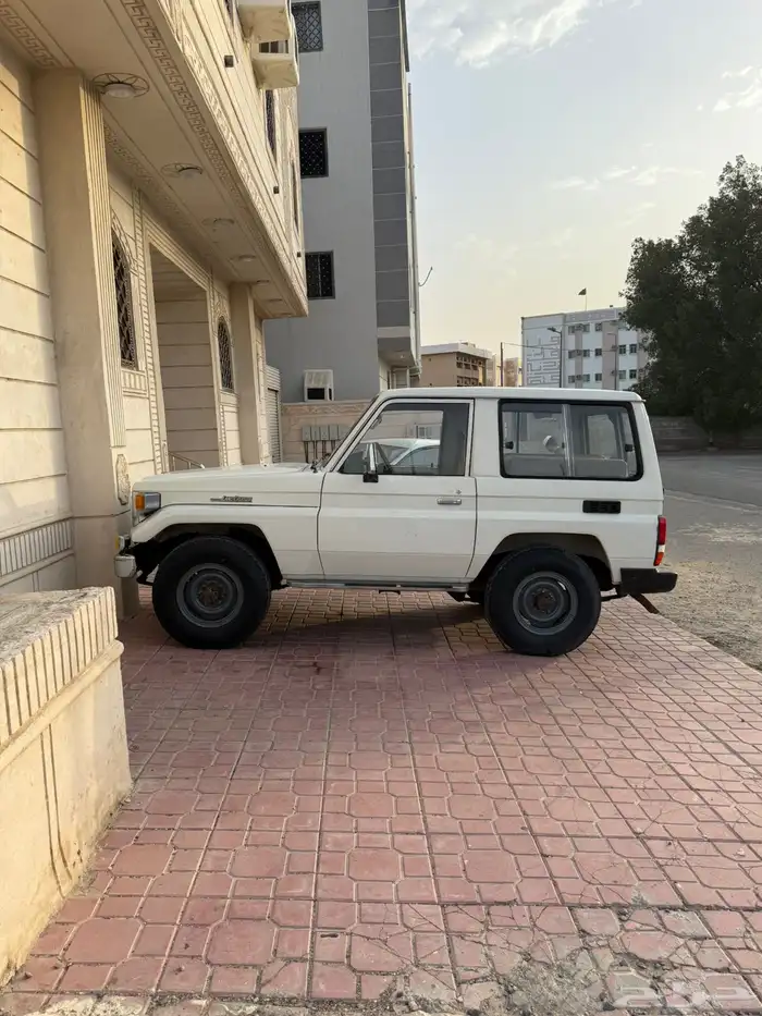 جيب ربع موديل 89 0