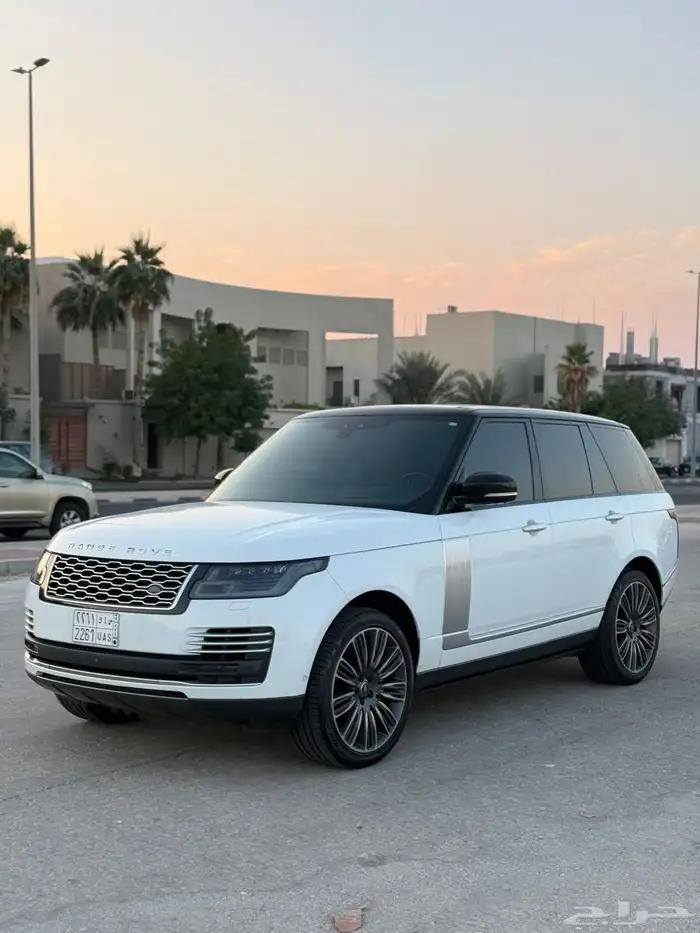 للبيع رنج روفر 2020 فل ابشن 8 12