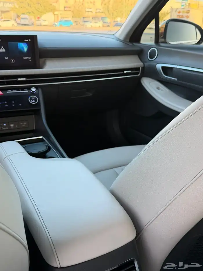 هيونداي سوناتا 2025 فئة الكومفورت 10