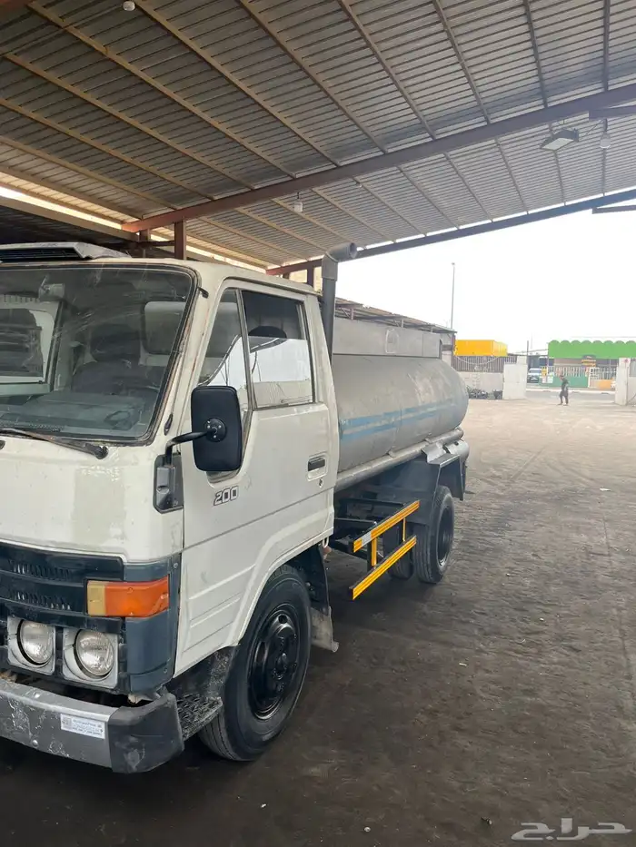 وايت للبيع موديل 86 تويوتا بنزين اقبل بالبدل 4