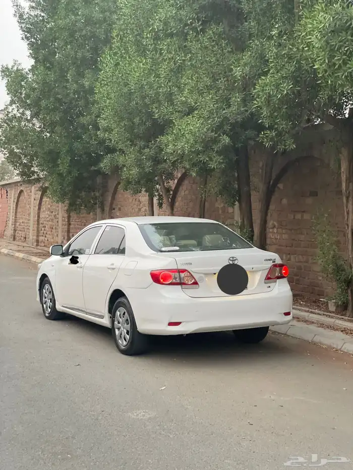 للبيع كورولا 2011 2