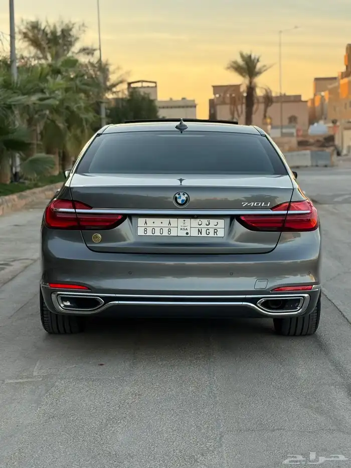 بي أم دبليو مديل 2018مخزنه وشبه جديده 4