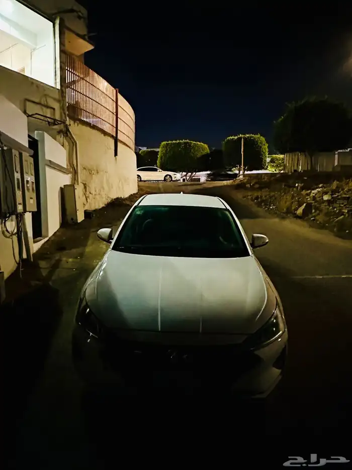 النترا 2021ابيض نظيفة ماشي 200 الف 3