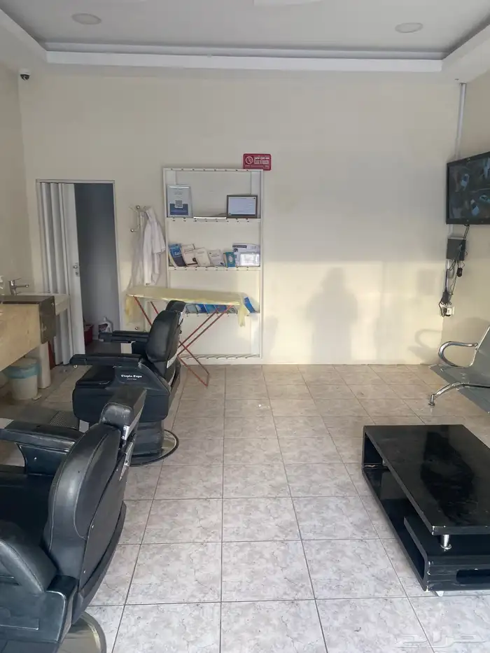 حلاق للبيع 1