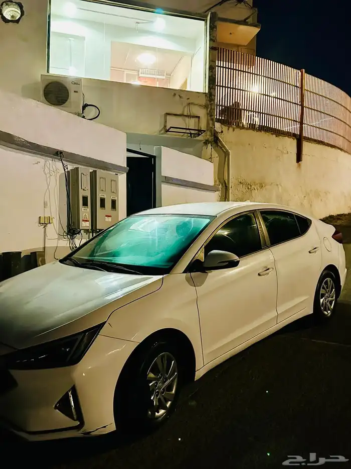 النترا 2021ابيض نظيفة ماشي 200 الف 5