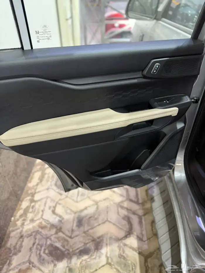 فورد ايفرست XLS 2025 بنزين دبل سعر مميز 7