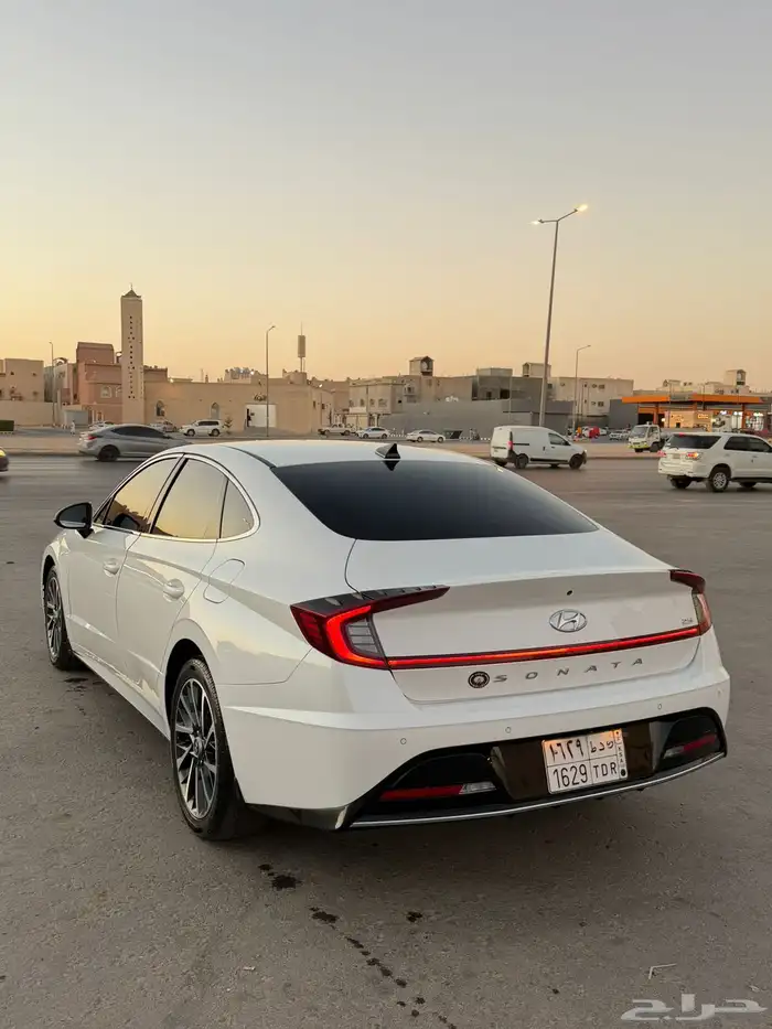 هونداي سوناتا 2023 فئة السمارت 4