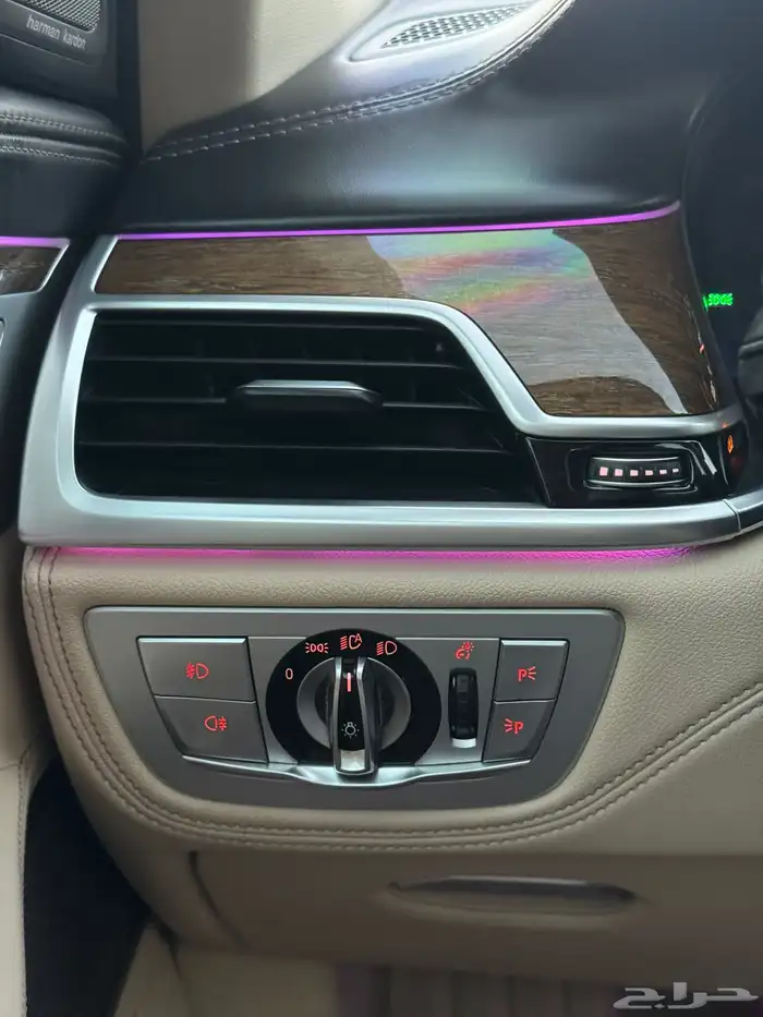 بي أم دبليو مديل 2018مخزنه وشبه جديده 26