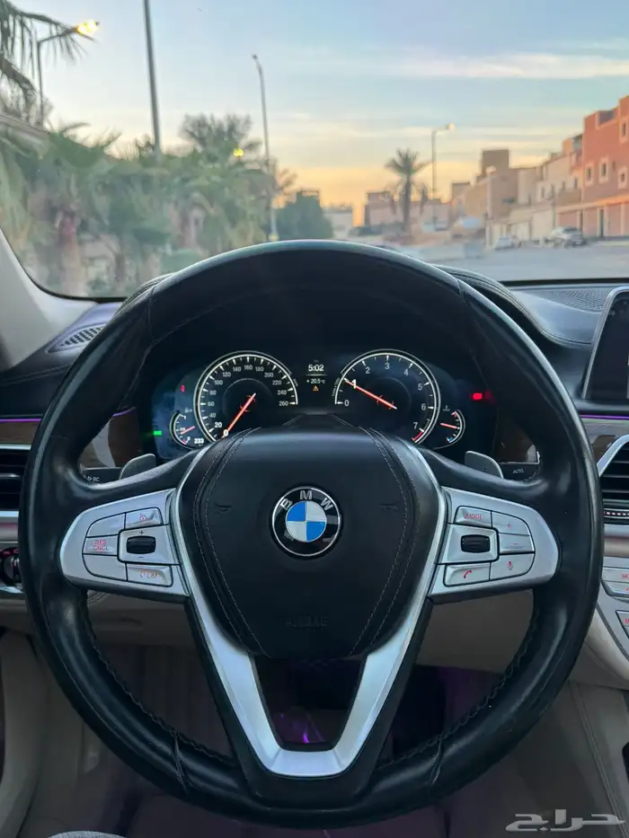 بي أم دبليو مديل 2018مخزنه وشبه جديده 23