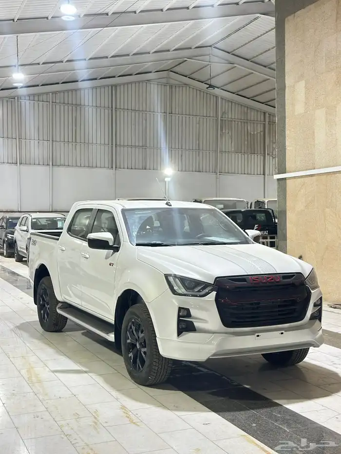 ايسوزو ديماكس GT - قير عادي - 2024 2