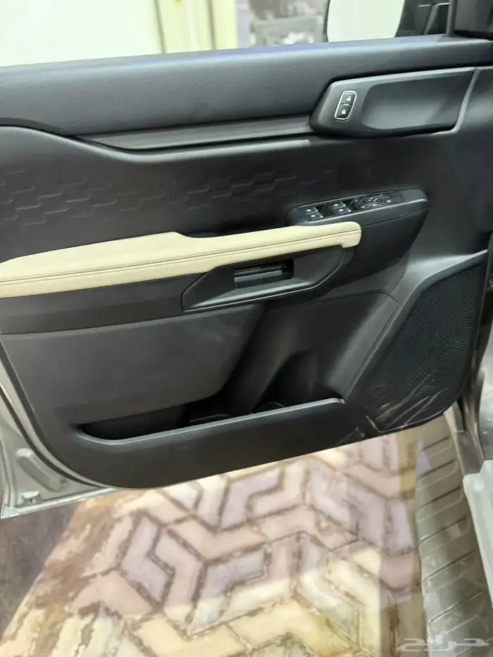 فورد ايفرست XLS 2025 بنزين دبل سعر مميز 5