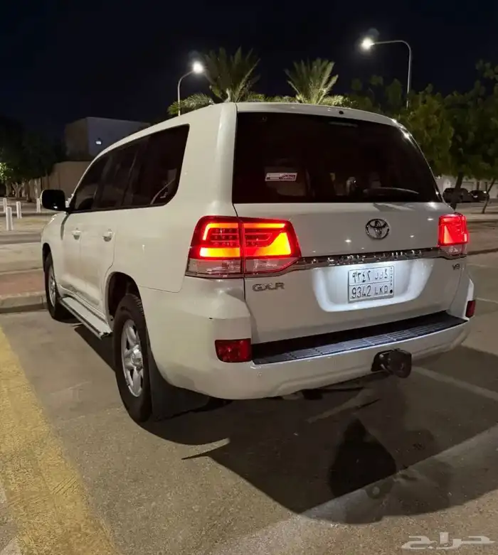 لاندكروزر ديزل 8 سرندل 2020 GXR1 7