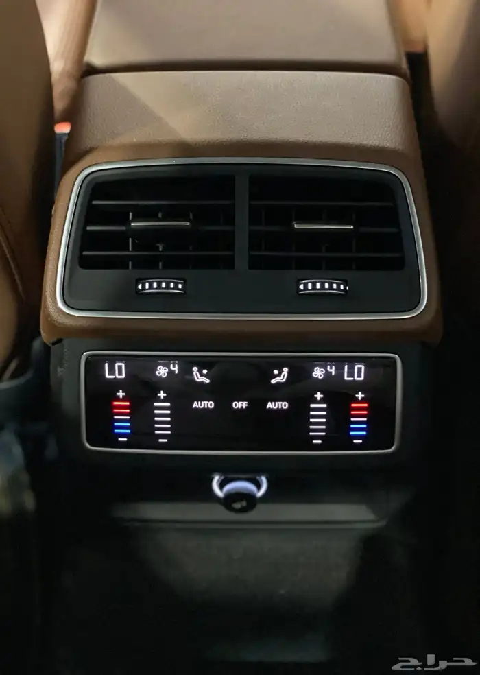 اودي A6 2020 عداد ((29 الف كيلومتر)) فقط بحالة الوكاله 11