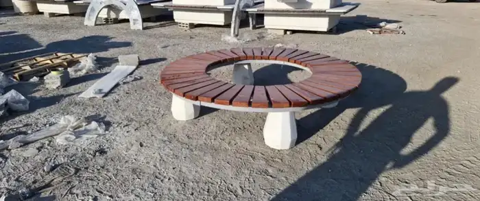 كراسي خرسانية وحاويات واحواض للحدايق 43