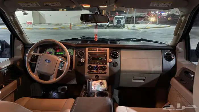 فورد اكسبديشن 2014 10