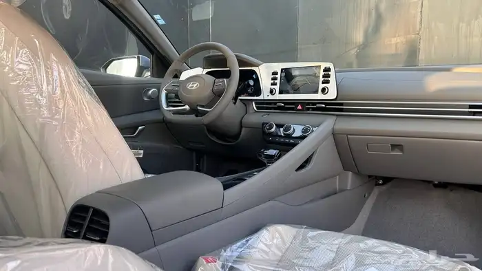 هيونداي النترا GLS 2026 لدى شركة عبدالمجيد الخضر 6