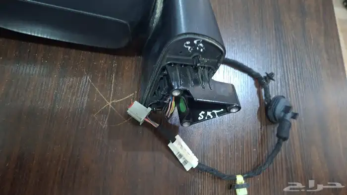 مراية يمين رانجلر ريبكون 2024 نظيفة للبيع 1