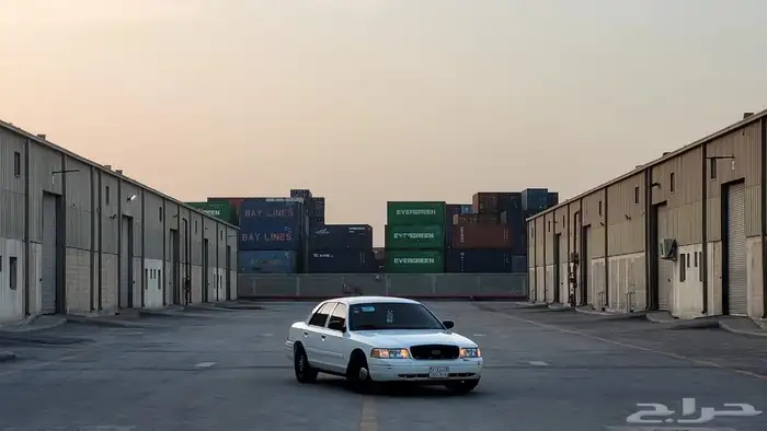 فورد فكتوريا بوليسي 25