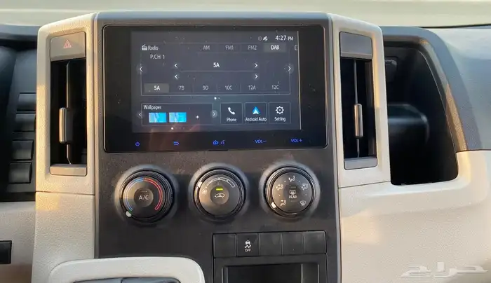 تايوتا هايس ( بضاعة ) 2024 بنزين سقف نازل 19