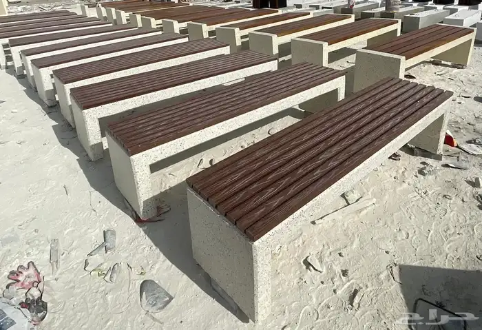 كراسي خرسانية وحاويات واحواض للحدايق 32