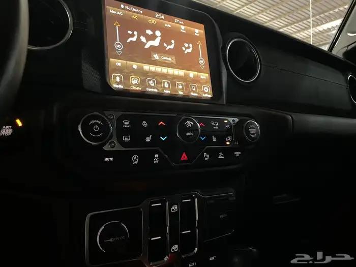 رانجلر صحاري 2023 ( V6 بحالة الوكالة ) 23