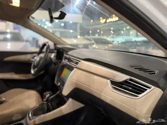 ام جي 5 MG 2023 نص فل السعر 28500 الف 13