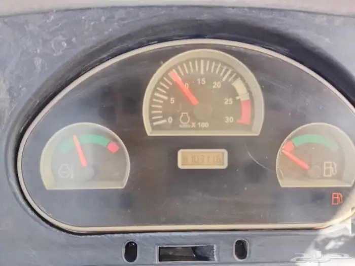 عرجا كتربلر عادي مقاس 422F2 موديل 2015 2