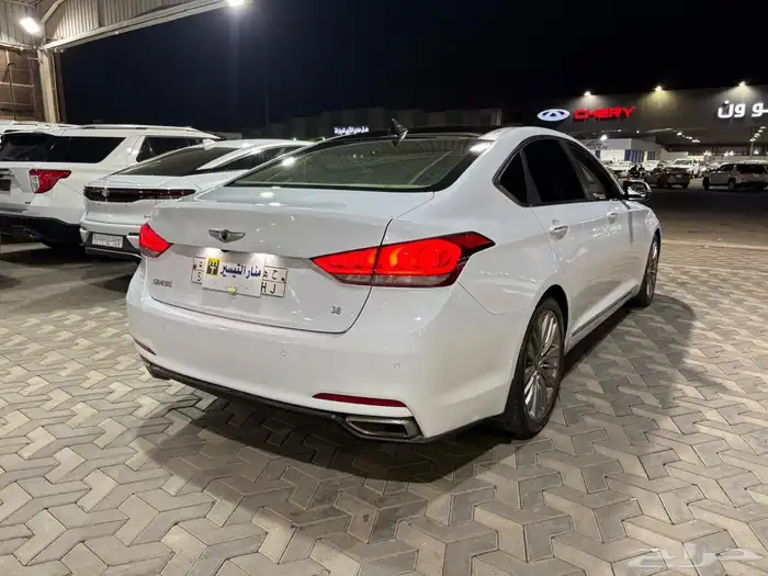 هيونداي جنسيس 2016 4