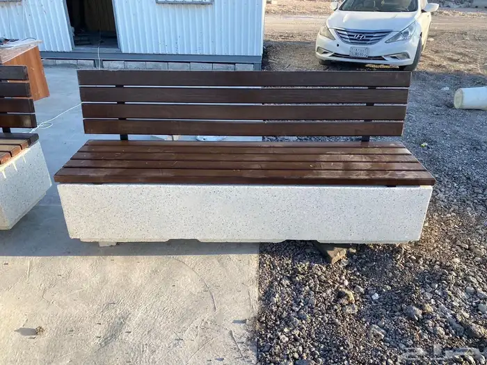 كراسي خرسانية وحاويات واحواض للحدايق 33