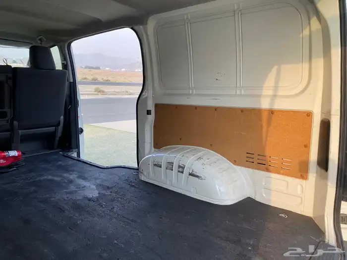 تايوتا هايس ( بضاعة ) 2024 بنزين سقف نازل 39