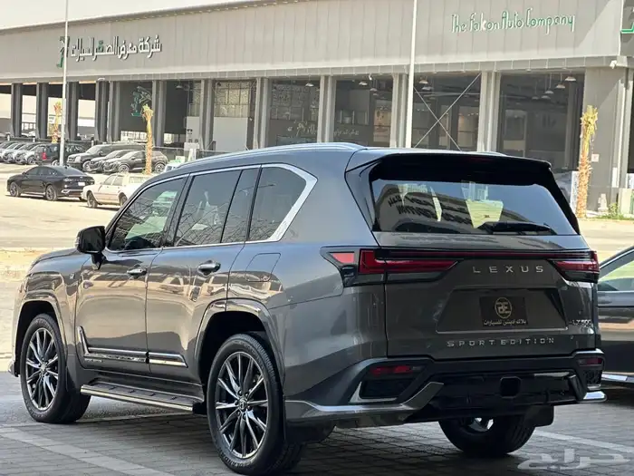 لكزس 2024 LX600.اف سبورت 5