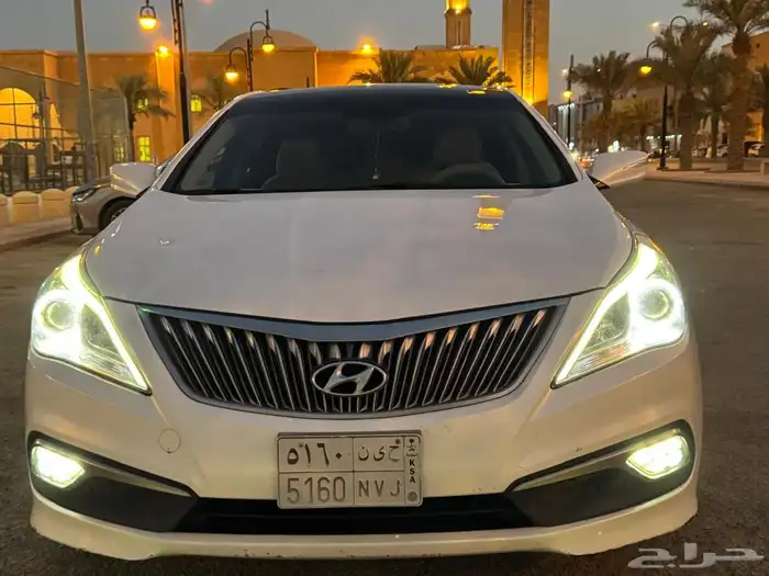 ازيرا 2017 مالك اول بحالة الوكاله بالكامل 4