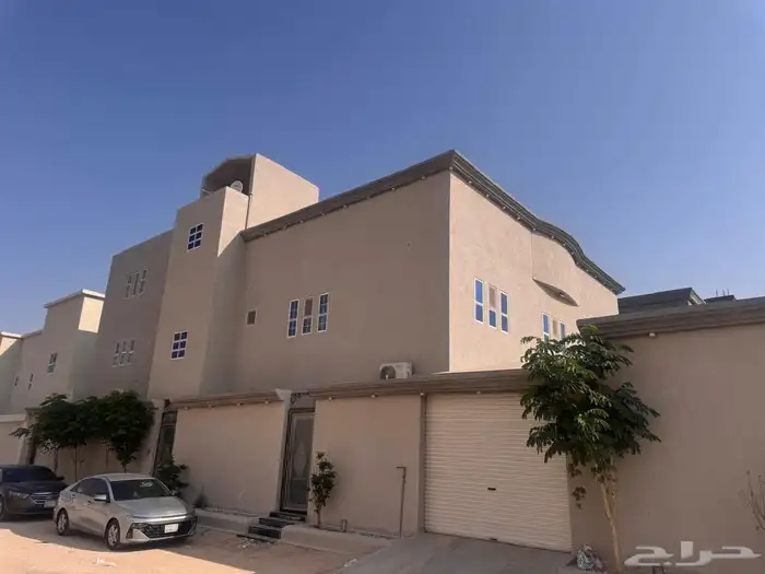 للبيع دور وثلاث شقق بجنوب الهفوف بالصقورزاويه مساحه800متر 5