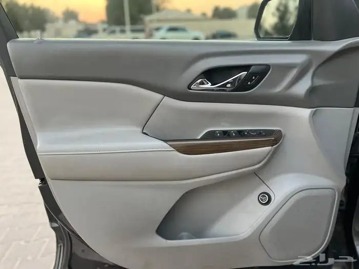 2017 جمس اكاديا 8