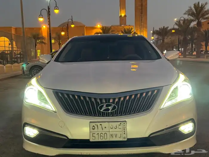 ازيرا 2017 مالك اول بحالة الوكاله بالكامل 5