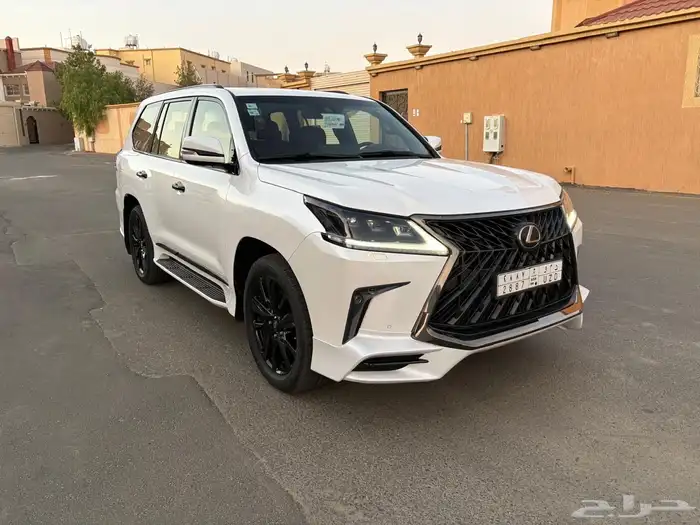 لكززس 2020 بلاك اديشين سعودي 3