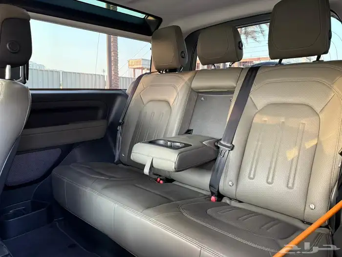 لاند روفر ديفندر 2021خليجي موجودة بدبي 3