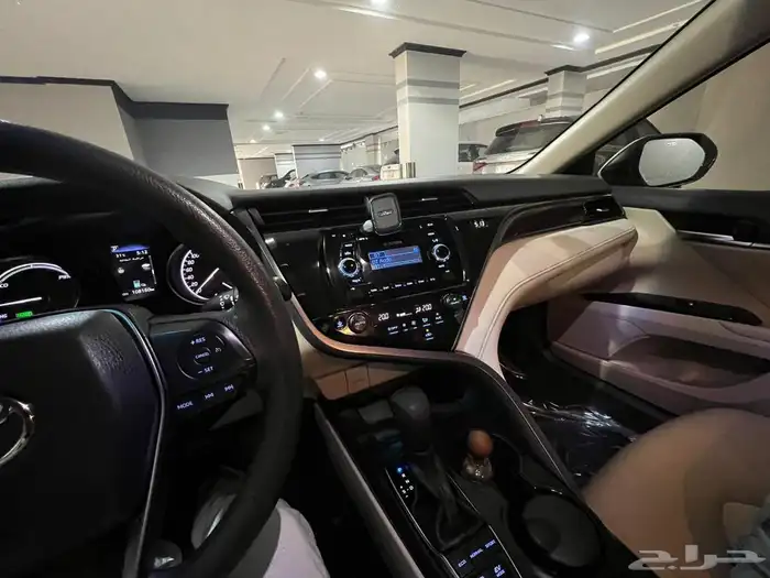 للبيع كامري 2020 هايبرد 5