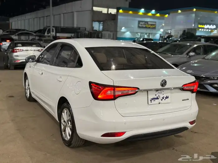 ام جي 5 MG 2023 نص فل السعر 28500 الف 3