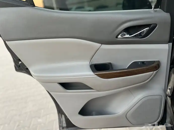 2017 جمس اكاديا 12