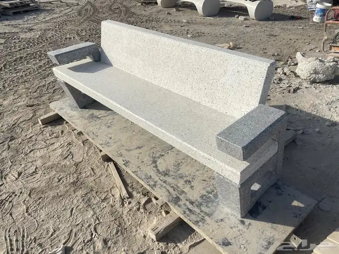 كراسي خرسانية وحاويات واحواض للحدايق 76